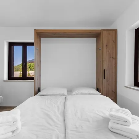 Casa Claudia By Interhome Vakantiehuis